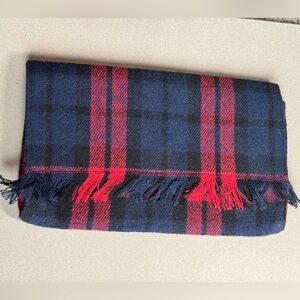 Estée Lauder Women's Plaid Cosmetic Pouch.